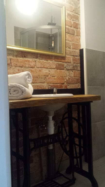Loft Rooms - Centrum - Bezplatny Parking เอลก์ ห้อง รูปภาพ